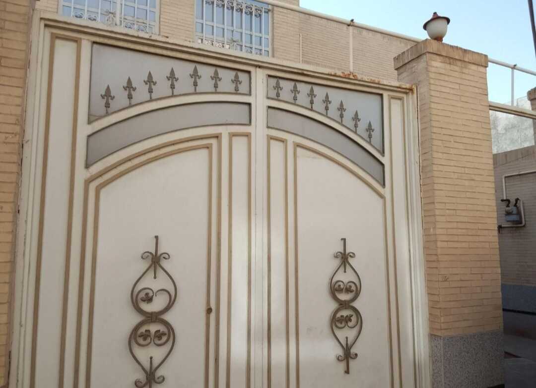 155متر دو طبقه واقع در خیابان مقداد